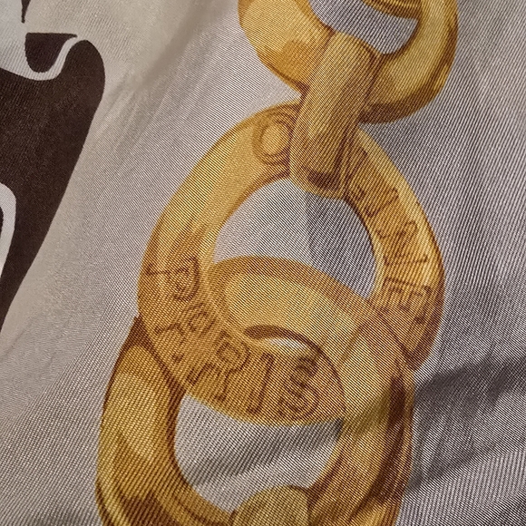 Celine Scarf 100% Silk and Celine Flap Wallet 2 PC Combo scarf is excellent Cond - Picture 4 of 11